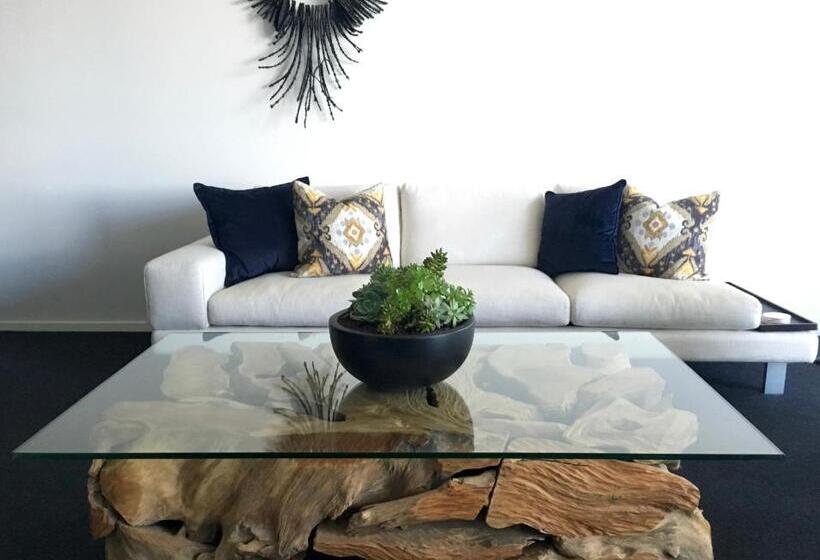 Birch Apartments In The City