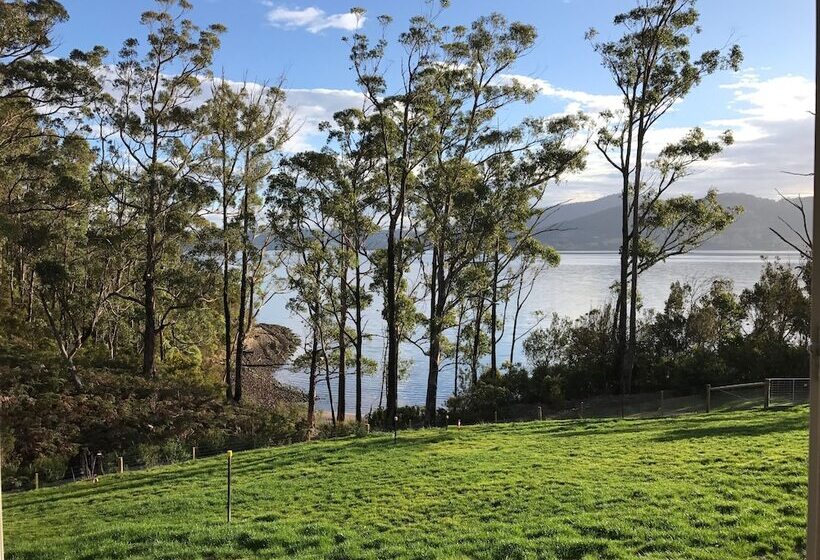 Fairwinds Essentially Tas