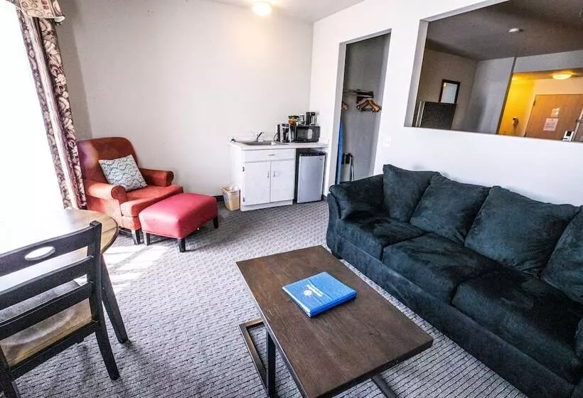 Bayvue Hotel, Resort & Suites