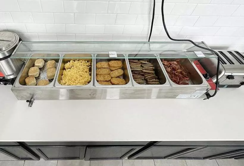 Bayvue Hotel, Resort & Suites