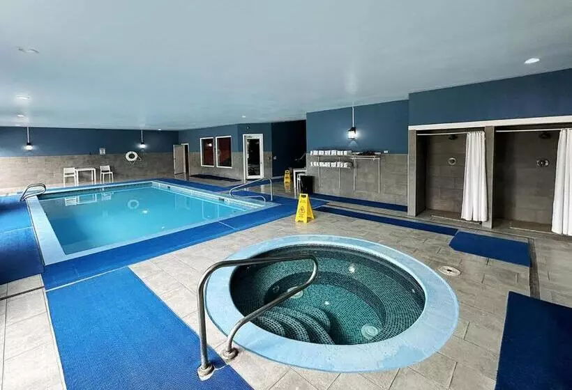 Bayvue Hotel, Resort & Suites