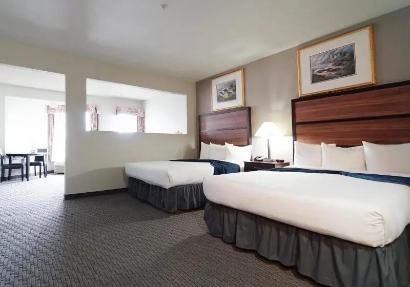 Bayvue Hotel, Resort & Suites