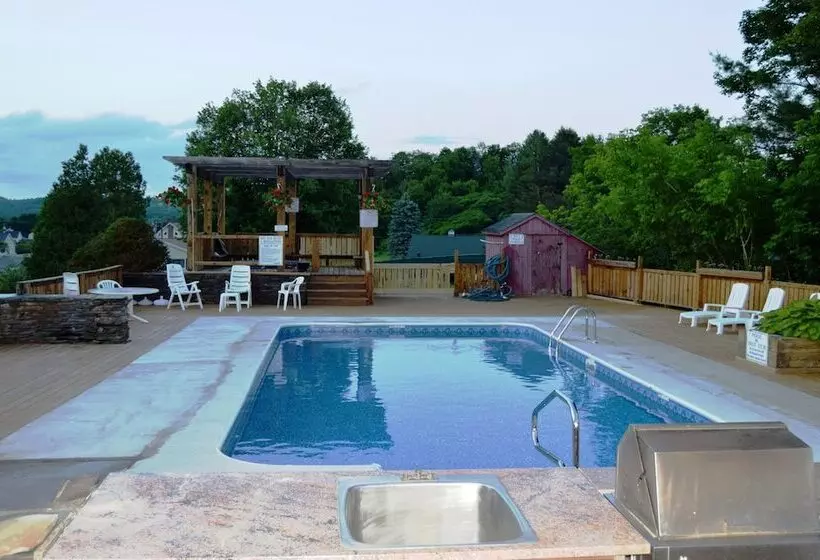 Hollow Inn And Motel