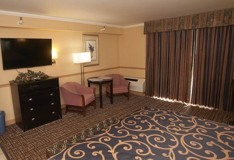 Hollow Inn And Motel