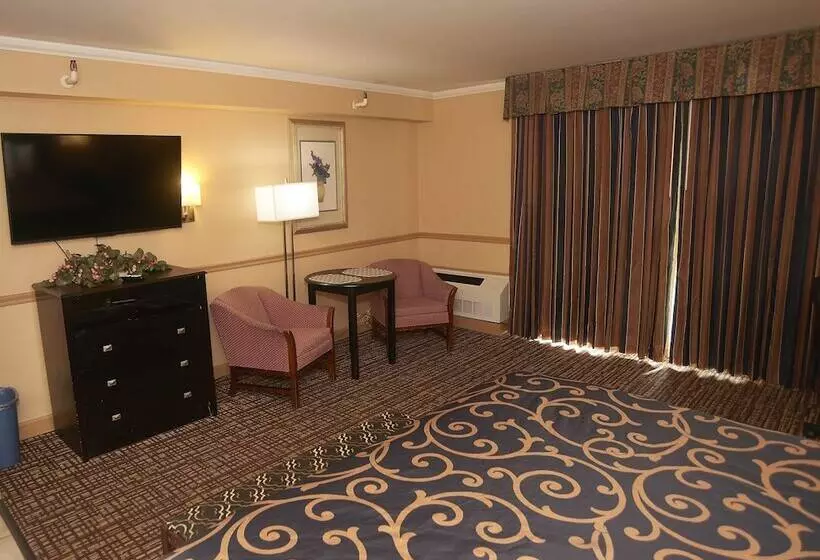 Hollow Inn And Motel