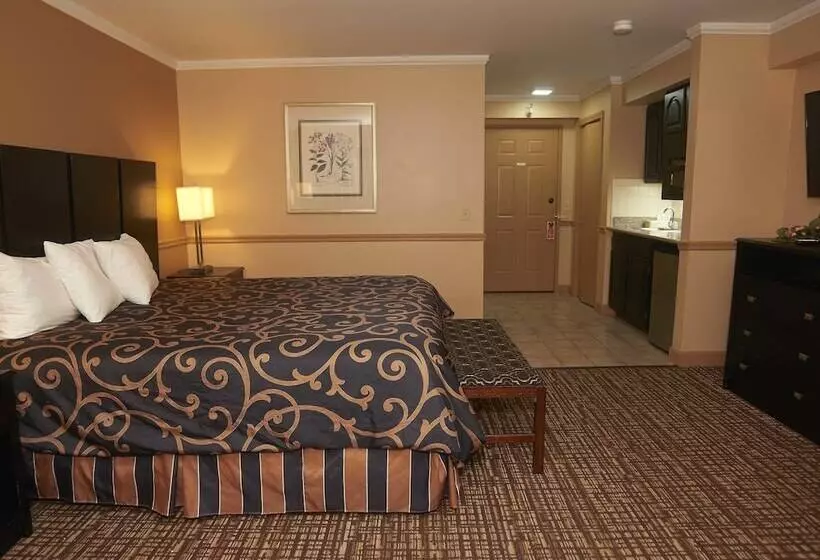 Hollow Inn And Motel