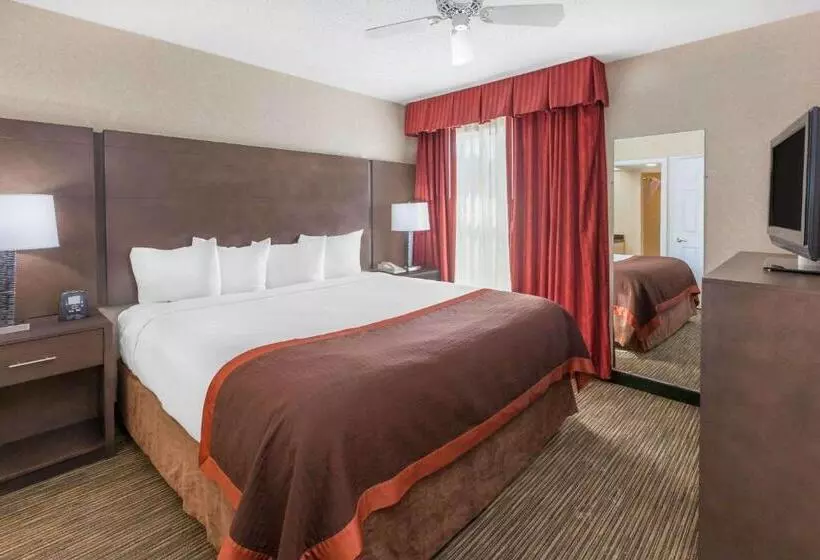 בית מלון כפרי Affordable Suites Of America Detroitwarren