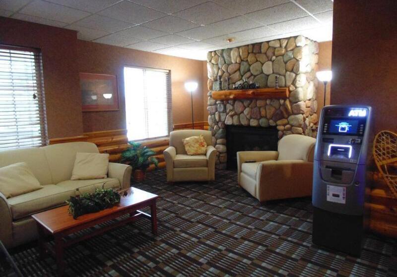هتل American Inn And Suites Houghton Lake
