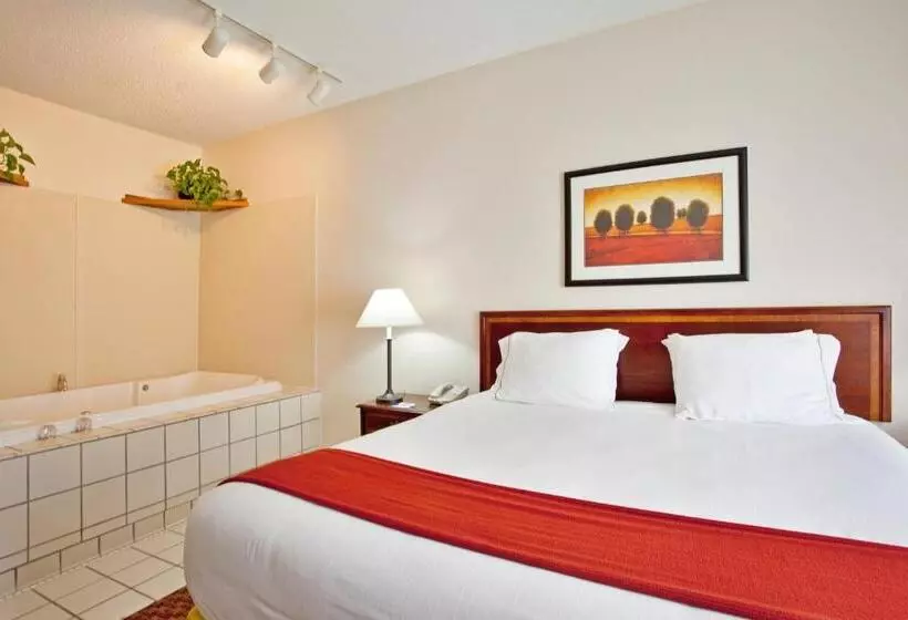 فندق Baymont By Wyndham Merrillville