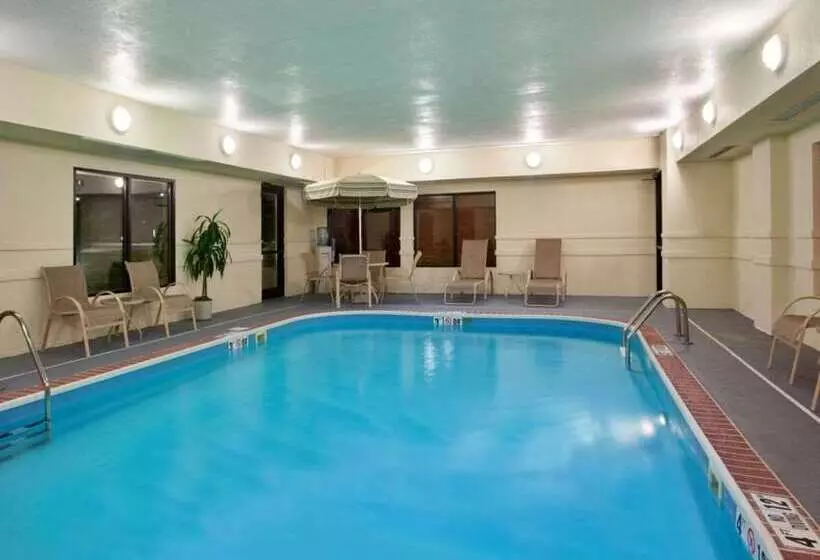 فندق Baymont By Wyndham Merrillville