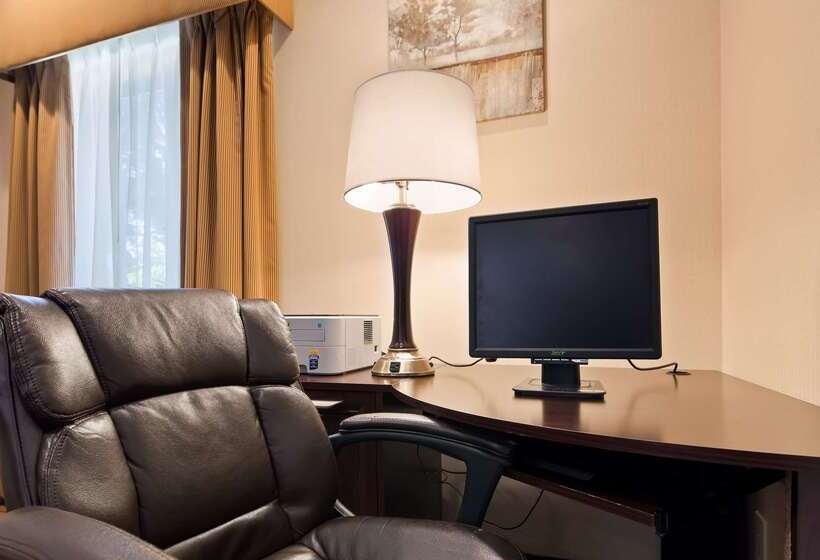 Best Western Plaza Hotel Saugatuck