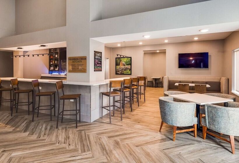 Best Western Plus Bourbonnais Hotel & Suites