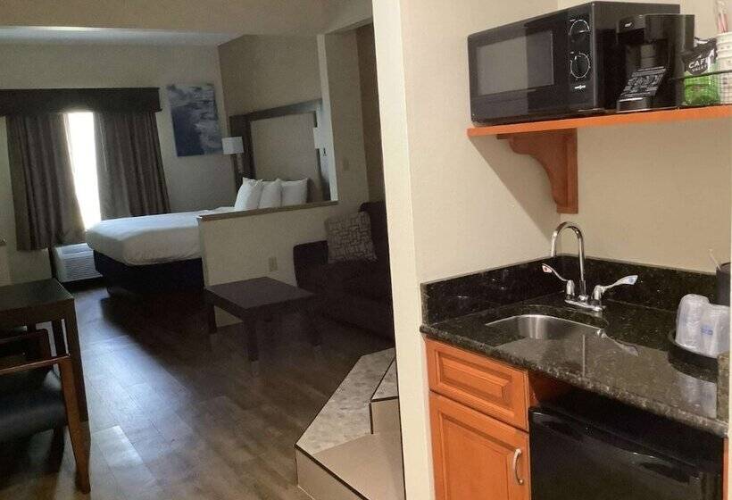 Отель Best Western Plus Madison