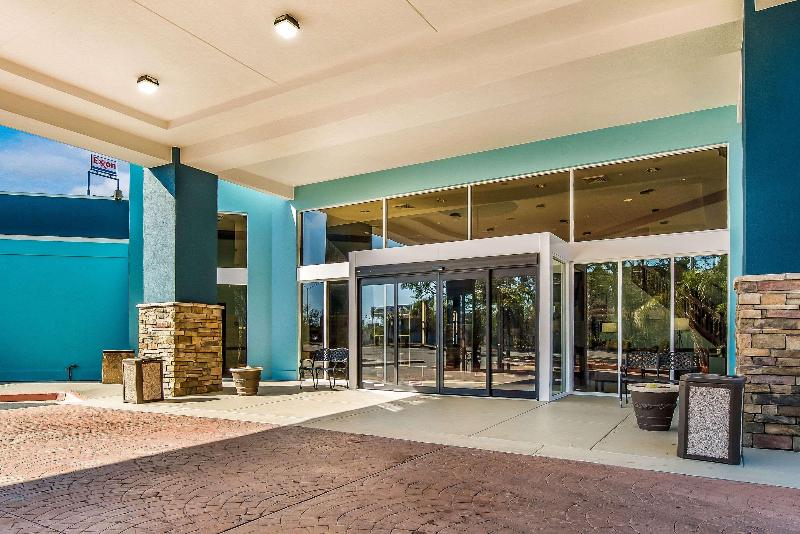 Szálloda Clarion Inn & Suites