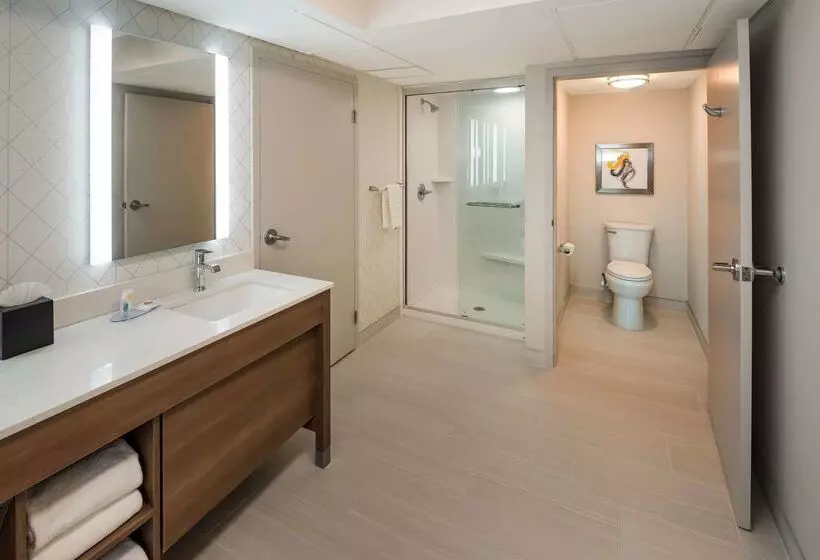 فندق Comfort Inn & Suites Fishers Indianapolis