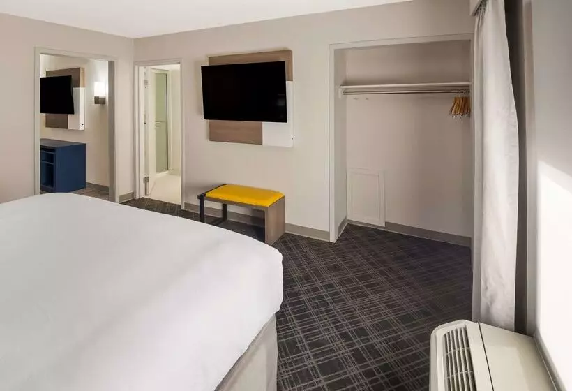 فندق Comfort Inn & Suites Fishers Indianapolis