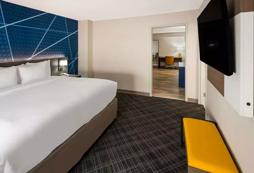 فندق Comfort Inn & Suites Fishers Indianapolis