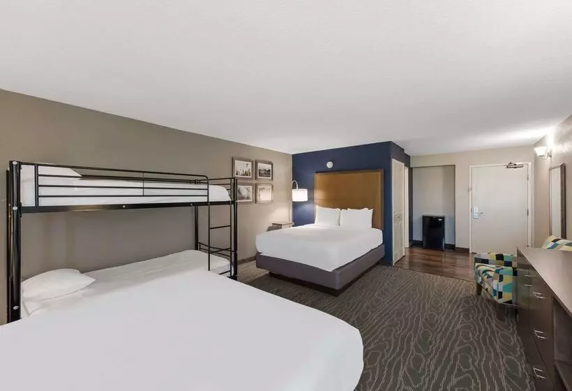 호텔 Comfort Inn & Suites Tipp City Dayton North I 75