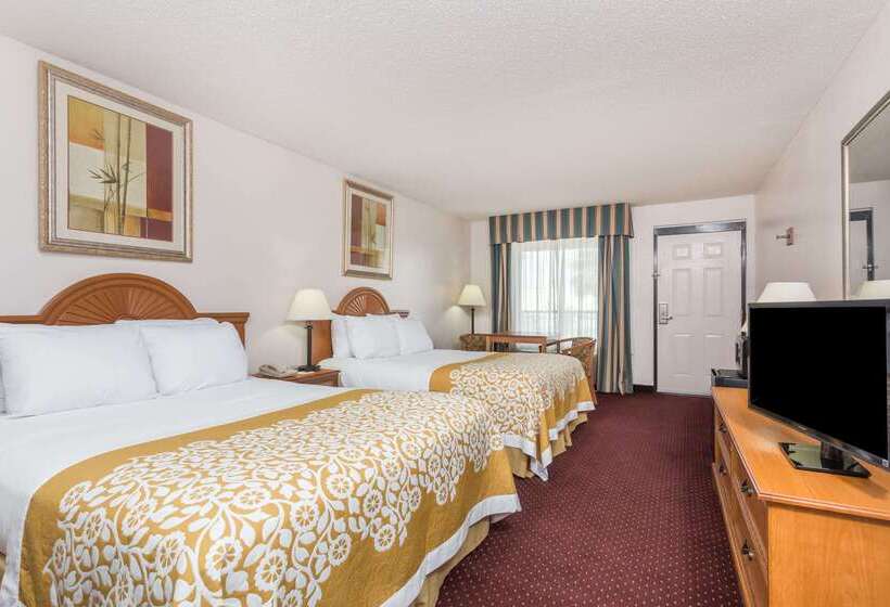 Отель Days Inn By Wyndham Chiefland