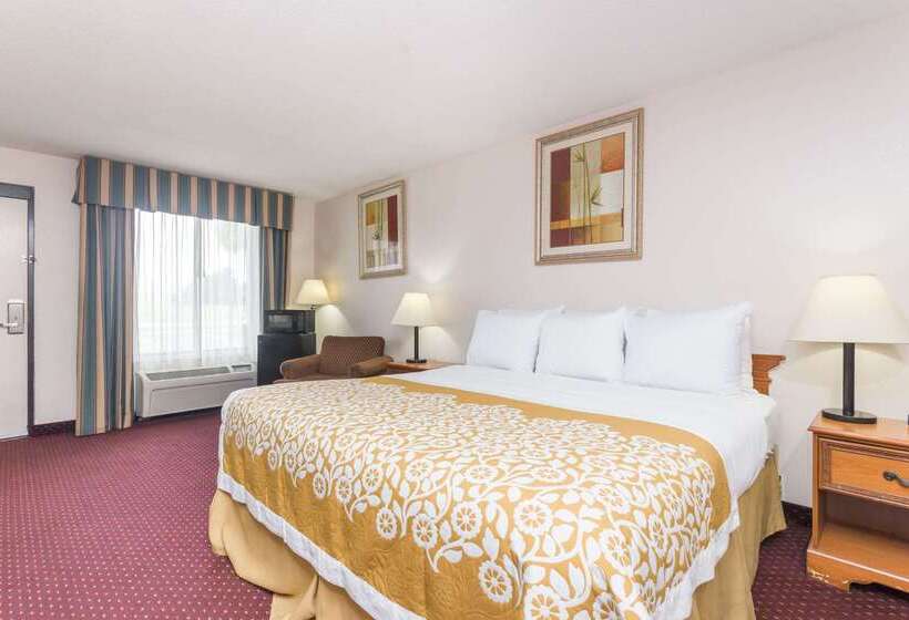 Отель Days Inn By Wyndham Chiefland