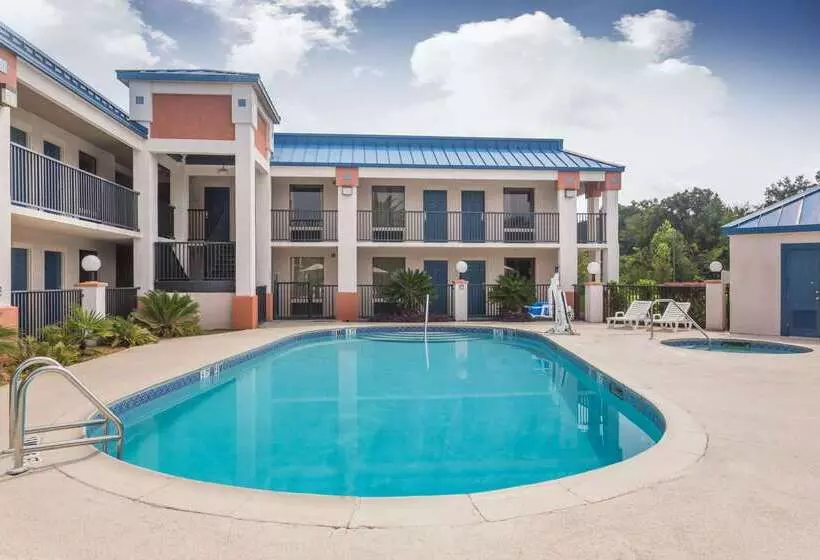 Szálloda Days Inn By Wyndham Chiefland