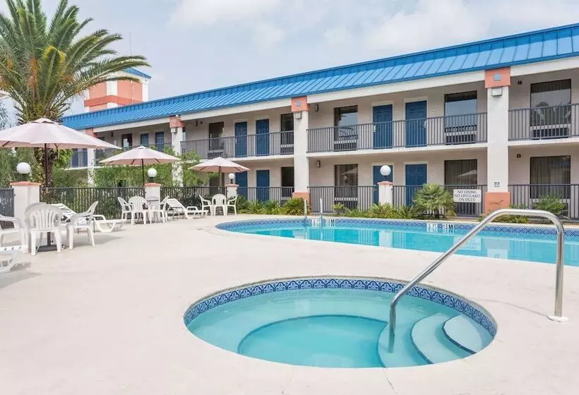 Szálloda Days Inn By Wyndham Chiefland