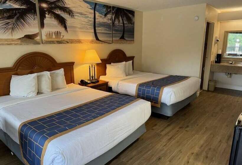 Отель Days Inn By Wyndham Chiefland