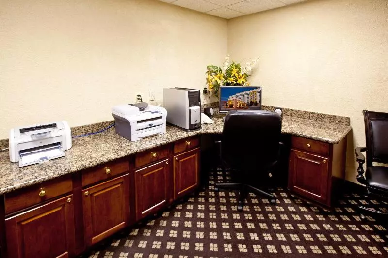 Delta Hotels By Marriott Huntington Downtown