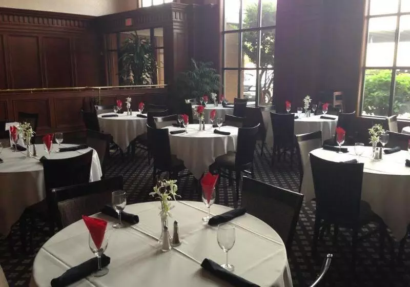 Delta Hotels By Marriott Huntington Downtown