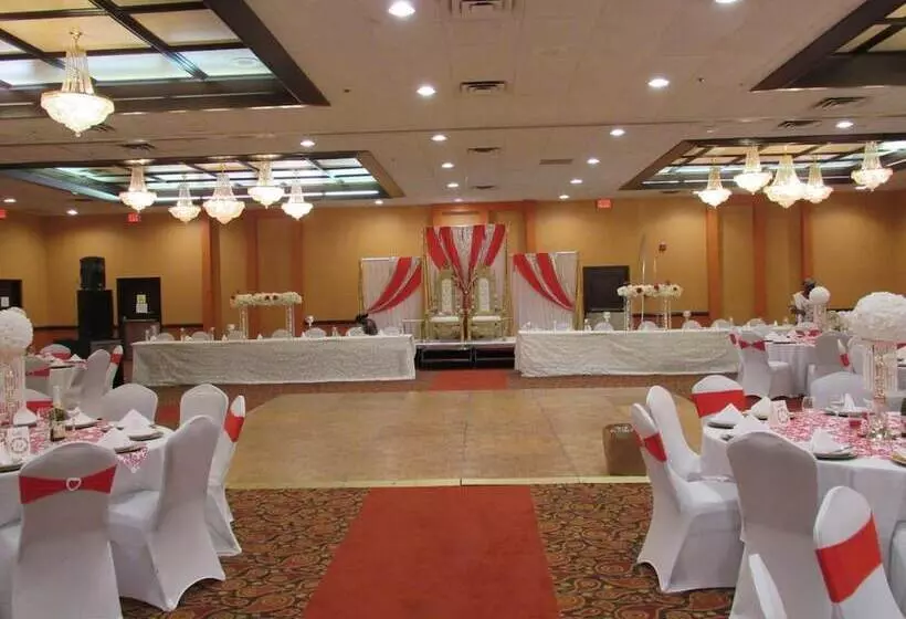 ホテル Ramada By Wyndham Dfw Airport