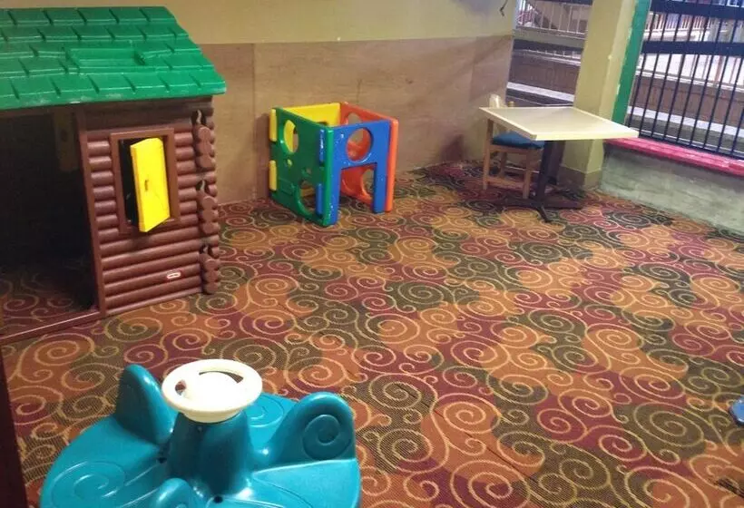 ホテル Ramada By Wyndham Dfw Airport