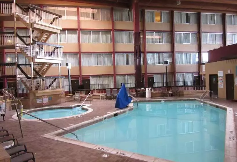 ホテル Ramada By Wyndham Dfw Airport
