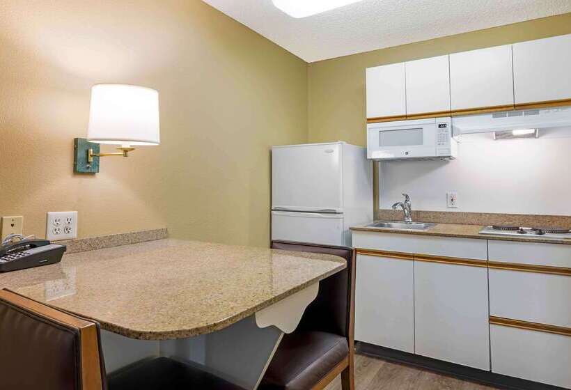 בית מלון כפרי Extended Stay America Suites  San Diego  Fashion Valley