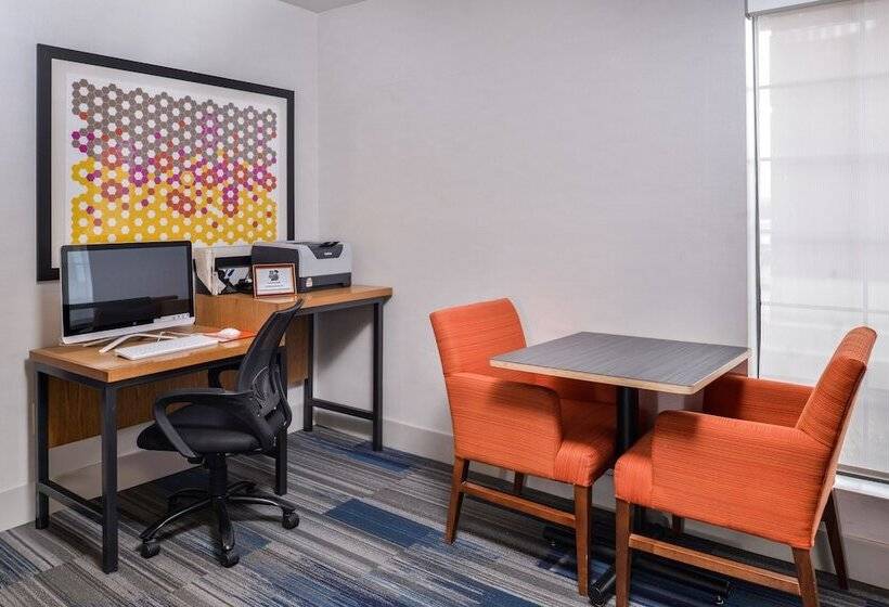 فندق Holiday Inn Express Westley, An Ihg