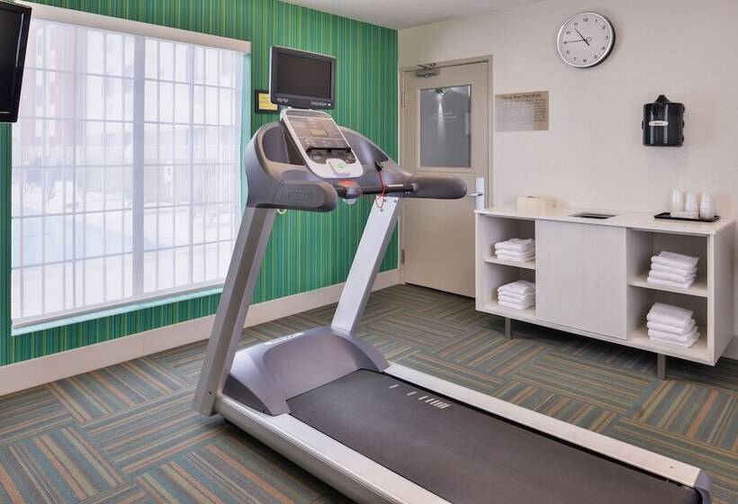 فندق Holiday Inn Express Westley, An Ihg