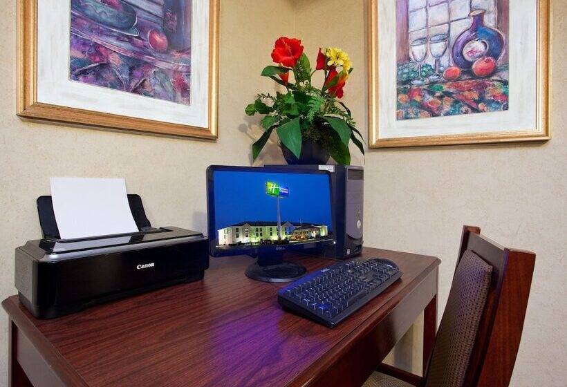 فندق Holiday Inn Express Wilmington, An Ihg