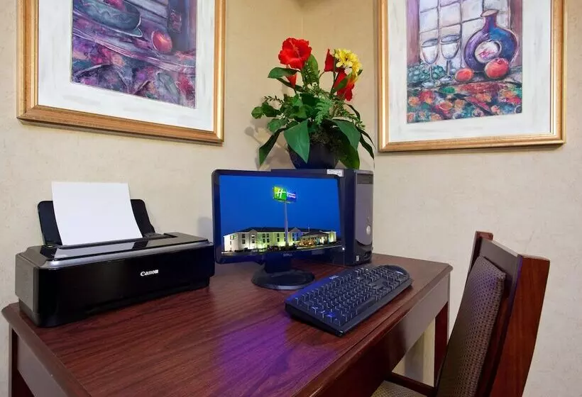 호텔 Holiday Inn Express Wilmington, An Ihg