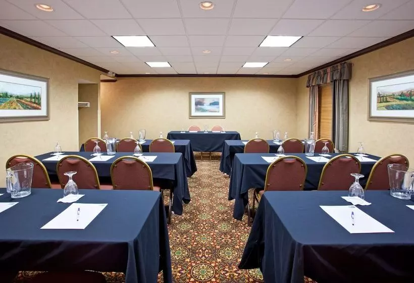 호텔 Holiday Inn Express Wilmington, An Ihg