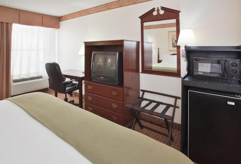 בית מלון כפרי Holiday Inn Express Wilson I 95, An Ihg