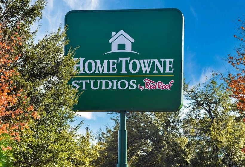 ホテル Hometowne Studios By Red Roof Dallas North Addison Tollway