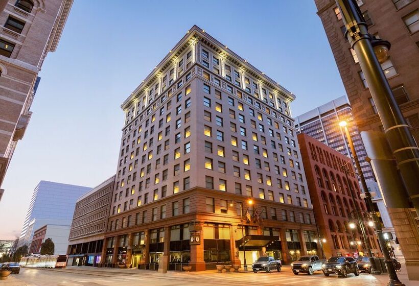 Magnolia Hotel Denver, A Tribute Portfolio