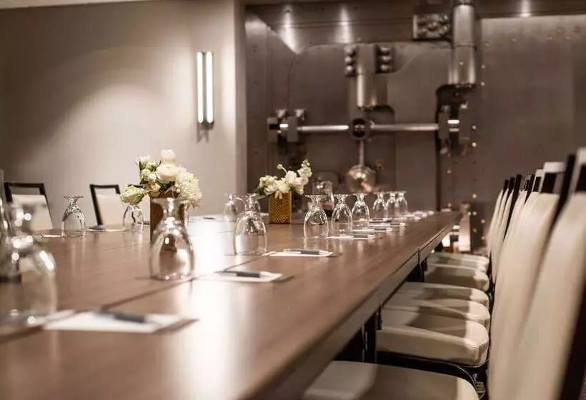 Magnolia Hotel Denver, A Tribute Portfolio