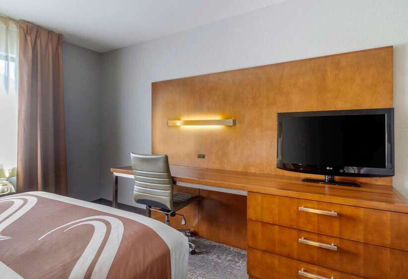 בית מלון כפרי Quality Inn