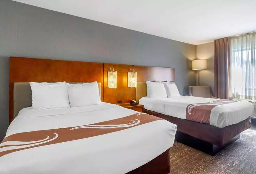 Отель Quality Inn