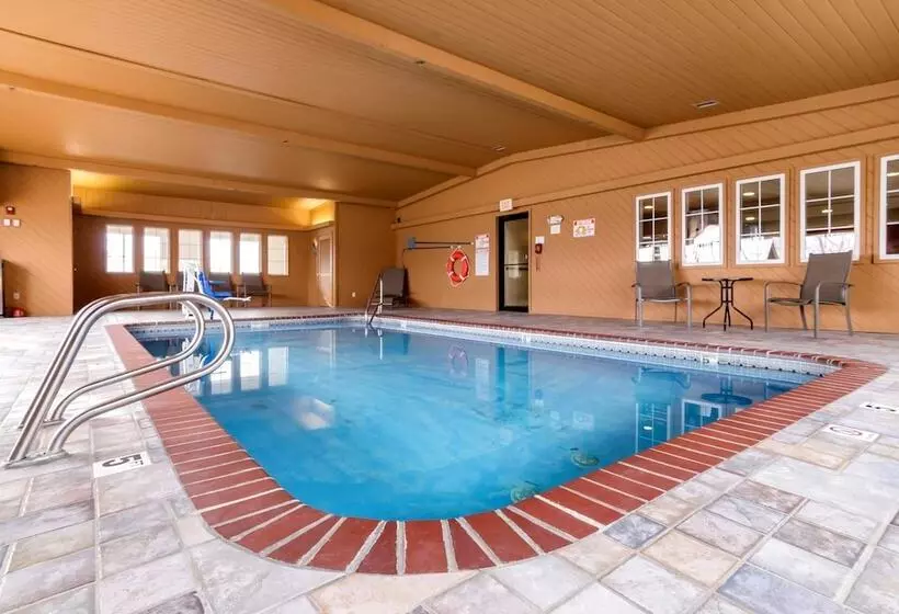 فندق Quality Inn Osceola