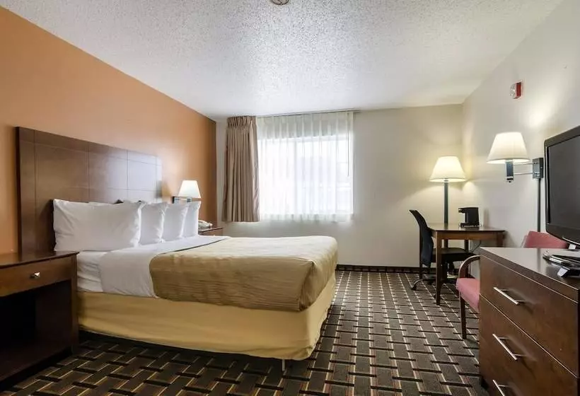 فندق Quality Inn Osceola