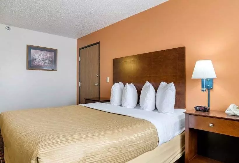 فندق Quality Inn Osceola