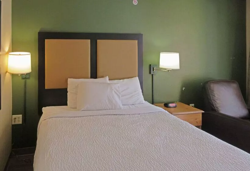 هتل Suburban Studios Raleigh   Crabtree Valley