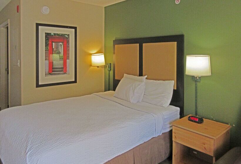 בית מלון כפרי Suburban Studios Raleigh   Crabtree Valley