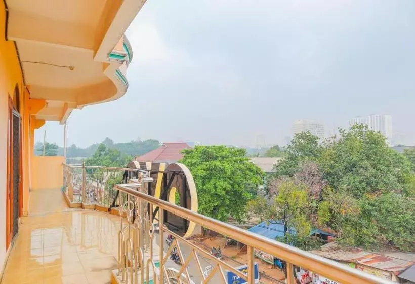 Hotelli Oyo 1880 Ambassador Residence